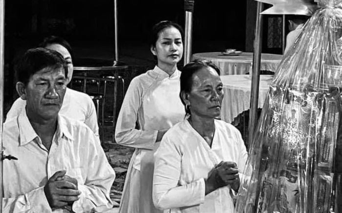 Ngọc Châu chưa rõ nguyên nhân mẹ qua đời