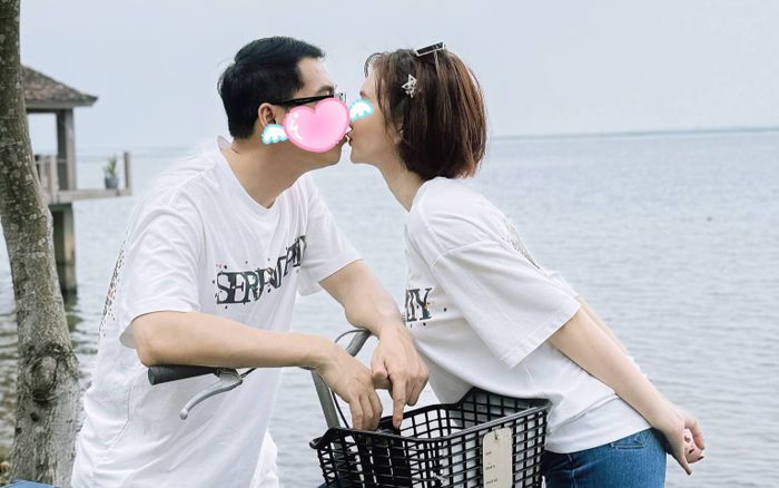 Hương Giang tiết lộ tình hình sức khoẻ đầu thai kì, nhan sắc mẹ bầu ra sao?