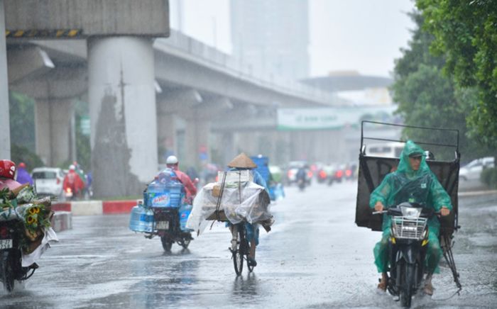 Sáng nay (19/8), miền Bắc có mưa rào và dông rải rác