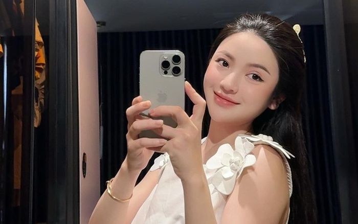 Vợ Quang Hải khoe quý tử nhưng vẫn giữ thói quen này