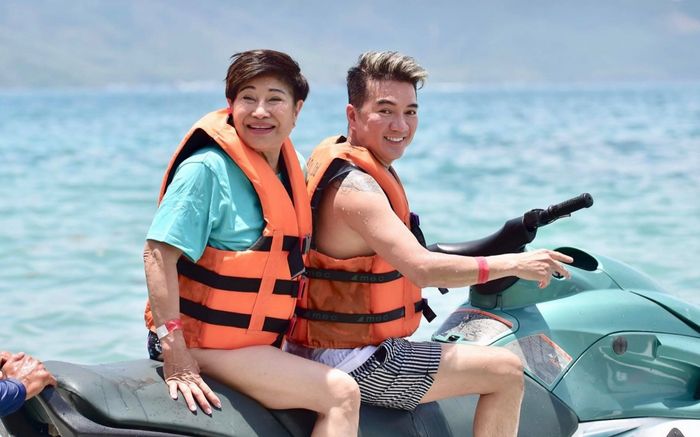 Mối quan hệ hiện tại của Đàm Vĩnh Hưng và vợ cũ hơn 17 tuổi sau 3 năm ly hôn