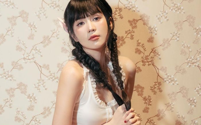 Ngọc Trinh đau khổ sau khi chia tay