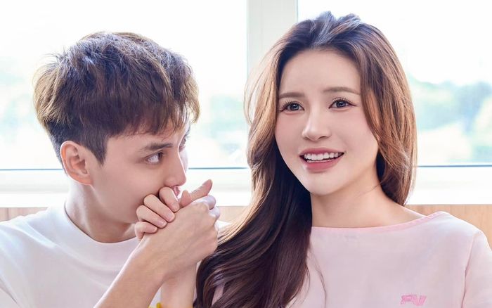 Tuấn Dương chuẩn 'chồng người ta': Livestream tối ngày, mua nhà cho vợ con