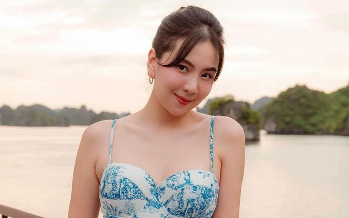 MC Mai Ngọc diện đồ hở, nóng bỏng tột độ hậu ly hôn