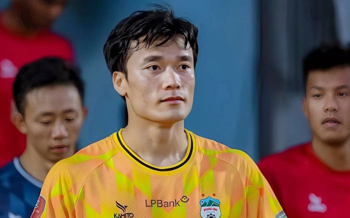 HAGL có tin dữ sau vụ chi nhiều tỷ đồng vẫn hụt thủ môn Bùi Tiến Dũng