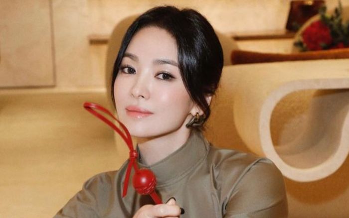 Song Hye Kyo lần đầu tiết lộ về hình mẫu bạn trai lý tưởng, lý do ly hôn Song Joong Ki là đây?