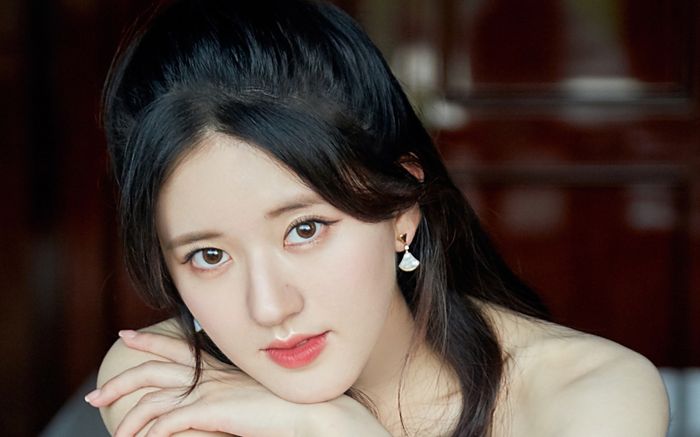 View Douyin của dàn hoa 95: Triệu Lộ Tư vượt 'Em gái quốc dân', tiểu Lưu Diệc Phi khiêm tốn