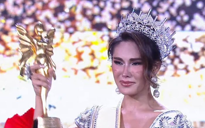 Cô gái ly hôn chồng vượt mặt Tường San đăng quang Hoa hậu Chuyển giới 2024