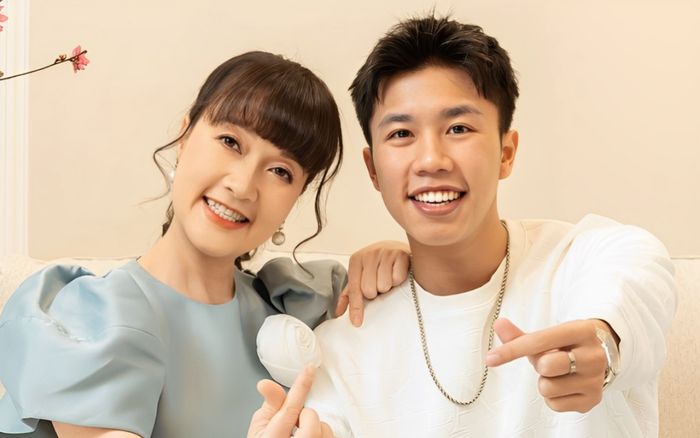 Quá khứ từng đi đánh giày của con trai Vân Dung, giờ đây đã là cậu thiếu gia khó ai nhận ra