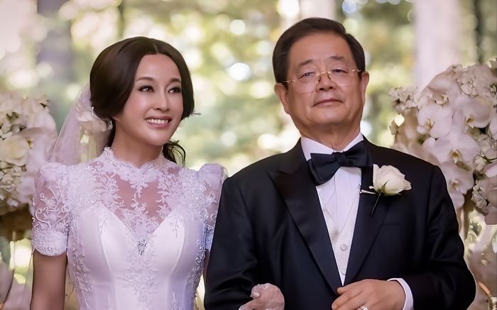 Nữ diễn viên nổi tiếng ly hôn chồng thứ 4, mắc nợ hơn 100 tỷ?
