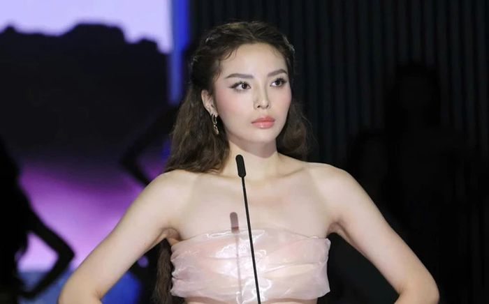 Hoa hậu Kỳ Duyên đã nhận lỗi