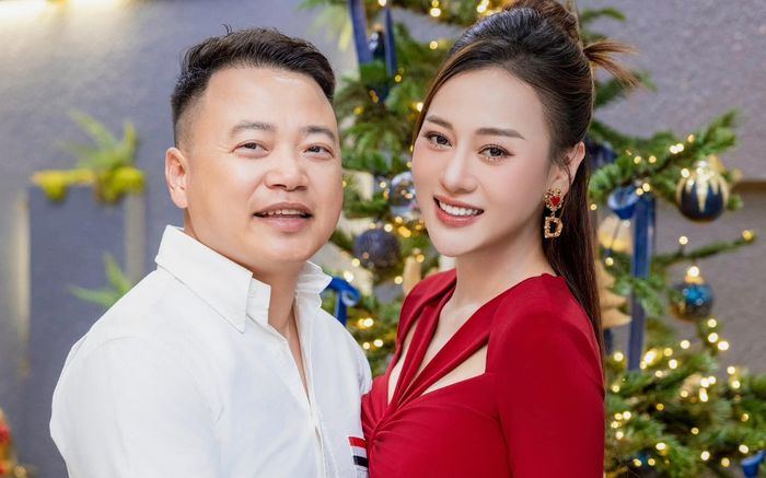 Phương Oanh làm điều đặc biệt cho Shark Bình trong tiệc sinh nhật