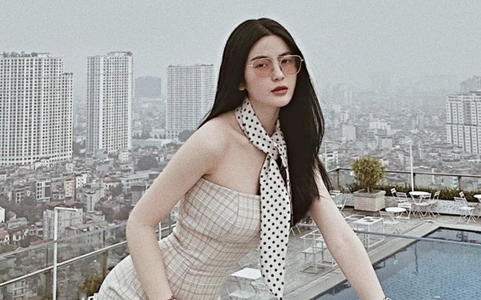 Vợ Quang Hải, Duy Mạnh kiếm hàng tỷ đồng mỗi tháng