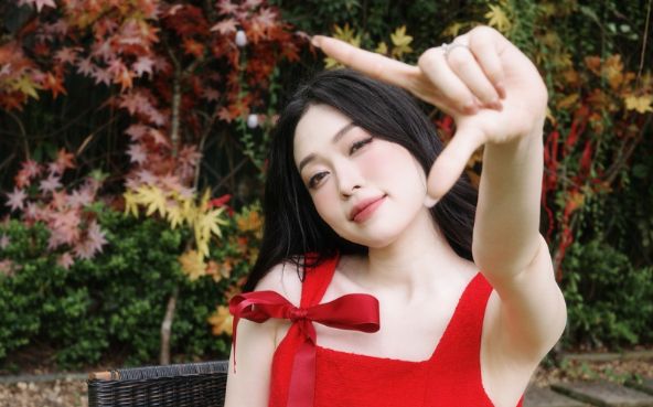 Á hậu Phương Nga gặp vấn đề về sức khoẻ