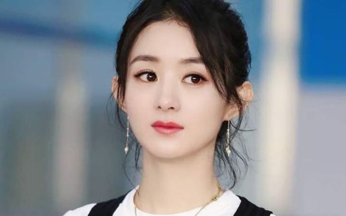 Triệu Lệ Dĩnh cật lực làm việc dù không thiếu thứ gì trong tay, lý do lần đầu được hé lộ sẽ gây sốt