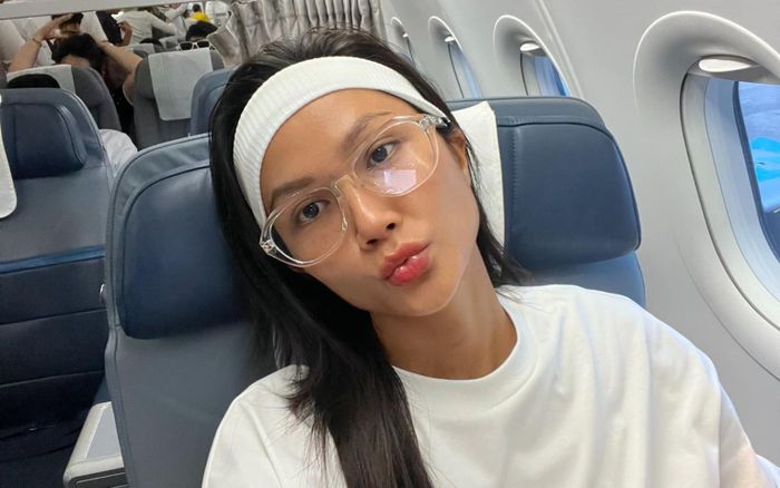 H'Hen Niê 'bánh bèo' sau khi công khai tình yêu