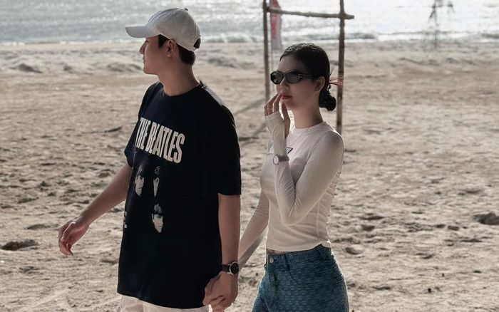 Ngọc Trinh bị kiệt sức dù đang có tin vui