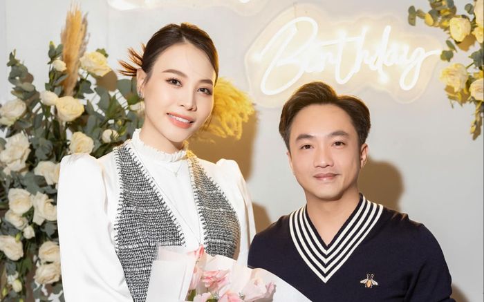 Hai tuần sau khi Đàm Thu Trang và chồng Cường Đô La có động thái lạ