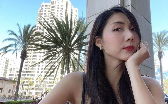 Cựu siêu mẫu Việt sống hạnh phúc tại Mỹ sau biến cố