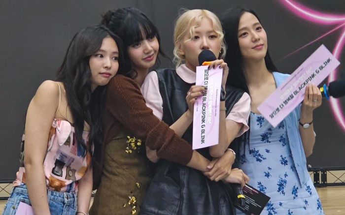 Lisa bị chỉ trích trong ngày kỷ niệm 8 năm debut của BLACKPINK