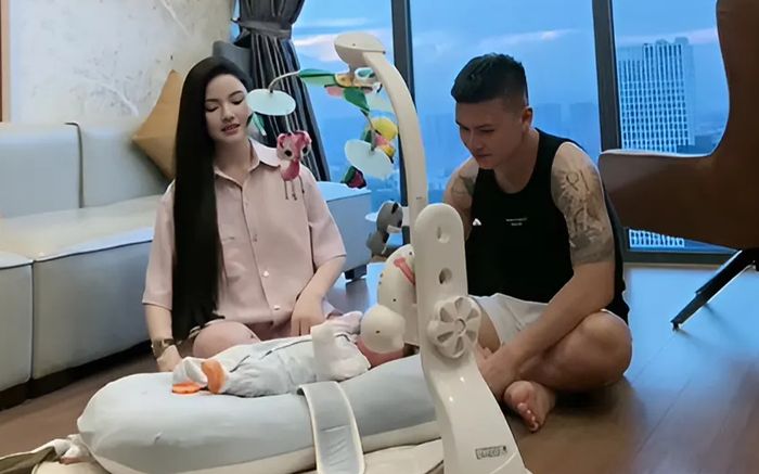 Vợ Quang Hải bật mí địa điểm ý nghĩa để tổ chức ngày đặc biệt cho con trai