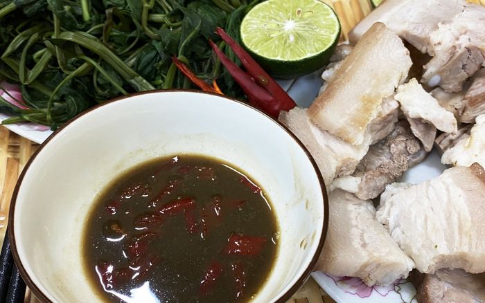 Đặc sản có mùi thối đến khiếp sợ, giờ dân thành phố thích mê, 250.000 đồng/kg