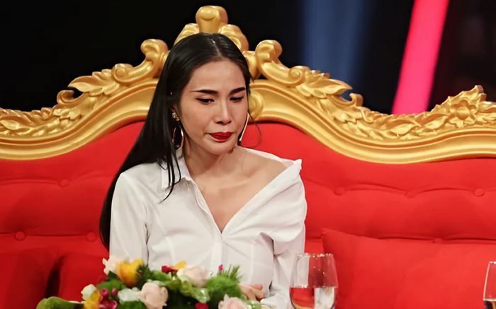 Thủy Tiên bình luận về chuyện tiền từ thiện: 'Em có làm sai thì trời phạt ngay rồi'