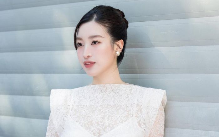 Đỗ Mỹ Linh công khai thẩm mỹ, ứng dụng phương pháp đang hot hiện nay