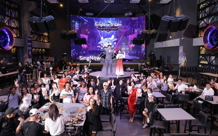 Lễ SingNow 8 năm kết thúc viên mãn với sự góp mặt của anh trai Phạm Đình Thái Ngân & hàng trăm người dùng