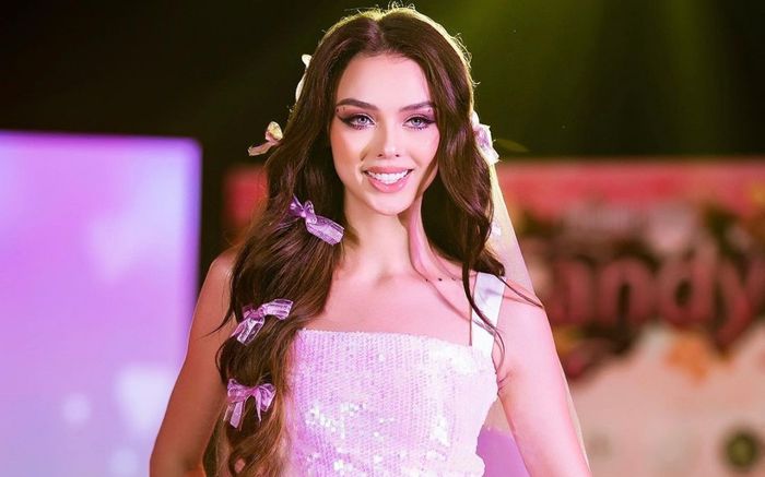 Vợ thủ môn Bùi Tiến Dũng bất ngờ bị chê về ngoại hình