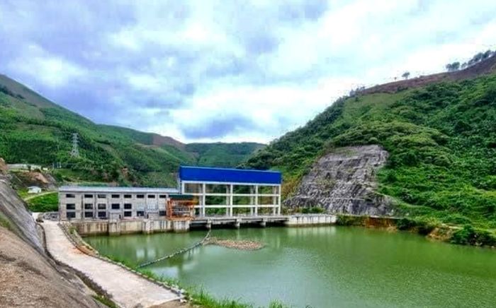 Sạt lở đất gây sập nhà điều hành thủy điện ở Lào Cai: 5 người mất tích