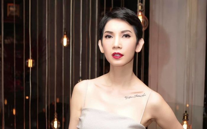 Xuân Lan và Anh Thư khẩu chiến cực căng vì ồn ào tiền từ thiện