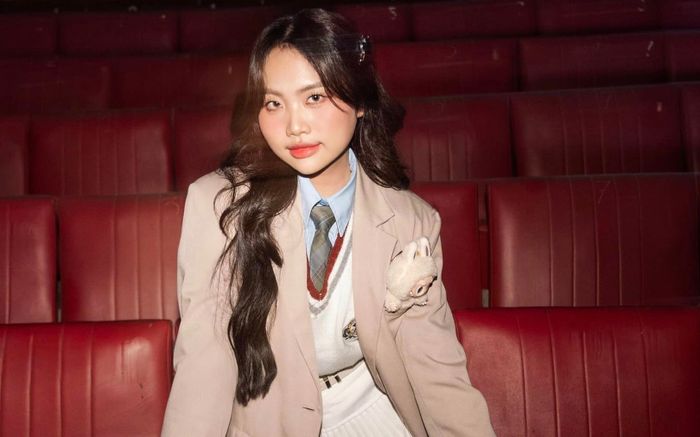 Phương Mỹ Chi tạm hoãn show diễn