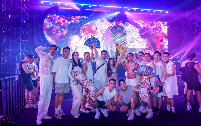 White Party Vietnam 2024: sự kiện âm nhạc đỉnh cao, kết nối cộng đồng cùng ứng dụng HEESAY