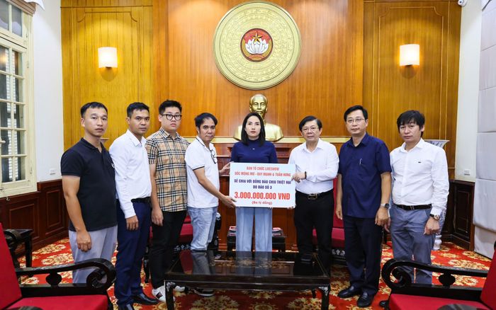 Giao kèo của Tuấn Hưng - Duy Mạnh trở thành hiện thực: 3 tỷ được góp cho đồng bào vùng lũ!