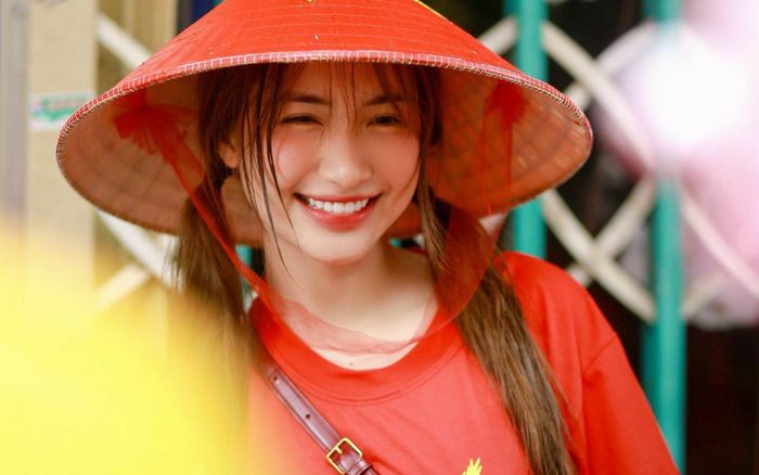 Hậu sao kê từ thiện 400 triệu đồng, vì sao Hoà Minzy vẫn bứt rứt?