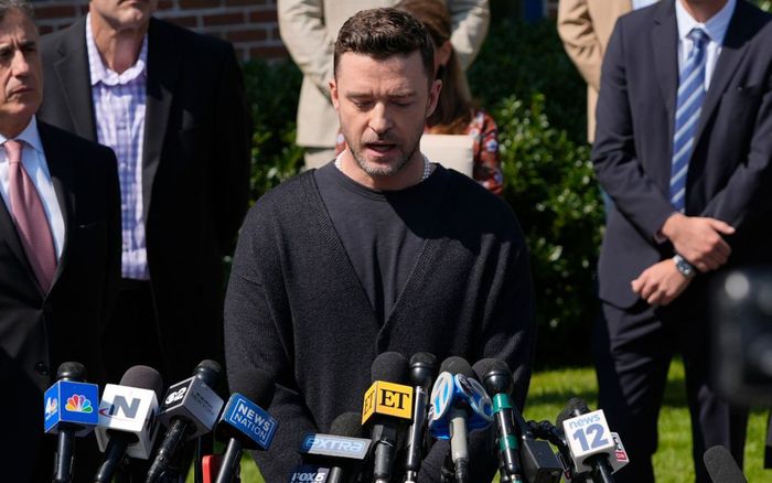 Bạn trai cũ của Britney Spear nhận án phạt