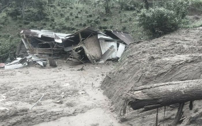 Cô giáo đau lòng khi học sinh 8 tuổi qua đời do sạt lở đất