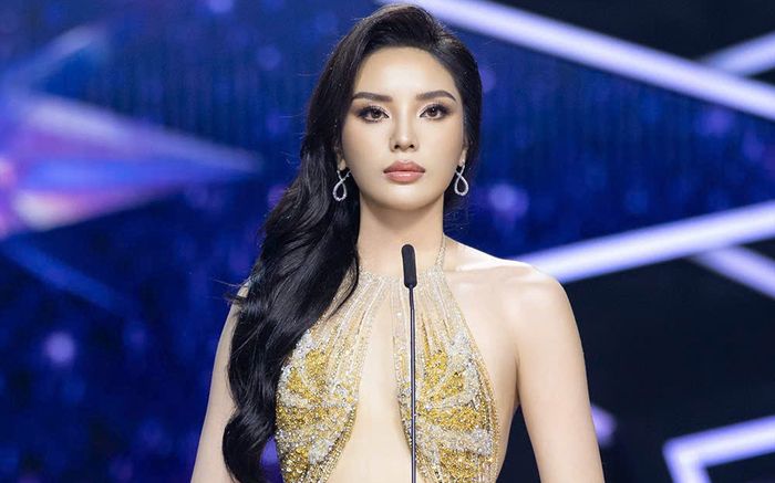 Kỳ Duyên né tránh khi nhắc đến Minh Triệu trong đêm chung kết Miss Universe Việt Nam