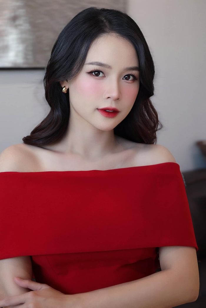 Sam sinh năm bao nhiêu? 