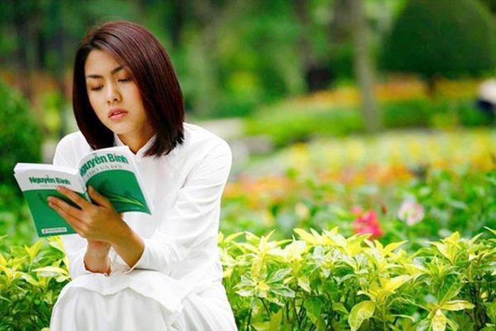 Trong phim Bỗng Dưng Muốn Khóc, Tăng Thanh Hà đóng chung với nam diễn viên nào?