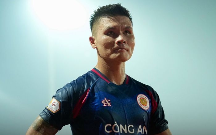 Tiền vệ Quang Hải lợi hại trở lại sau khi có vợ