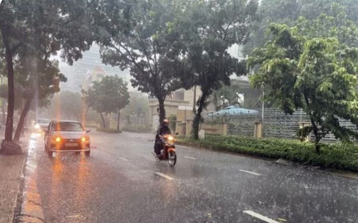 Miền Bắc đón mưa lớn từ tối nay, cảnh báo ngập lụt và lũ quét cục bộ