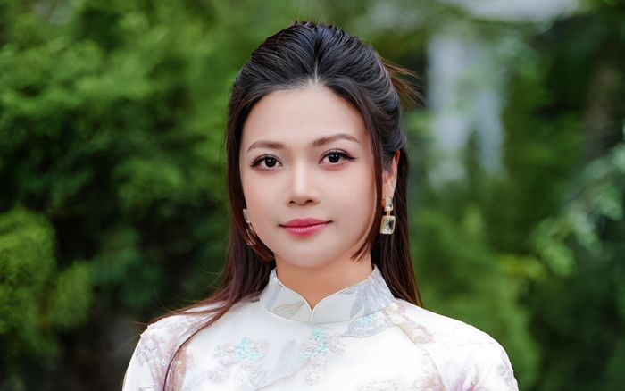 Ông xã ngoài ngành nhỏ hơn 5 tuổi của diễn viên Kiều Anh