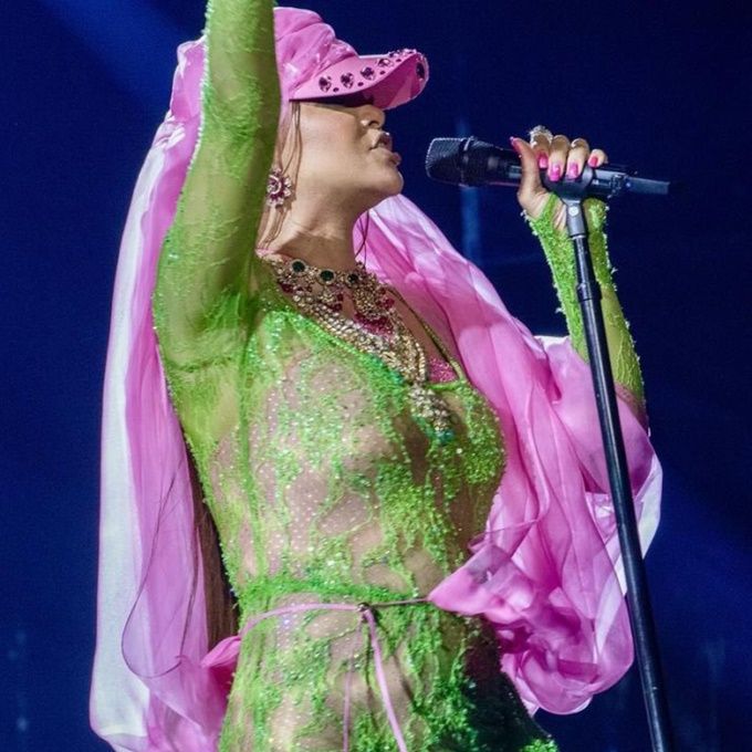 Cát-xê cao nhất mà Rihanna nhận được?