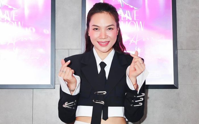 Bị hỏi về album mới giữa sự kiện, Mỹ Tâm nói gì?