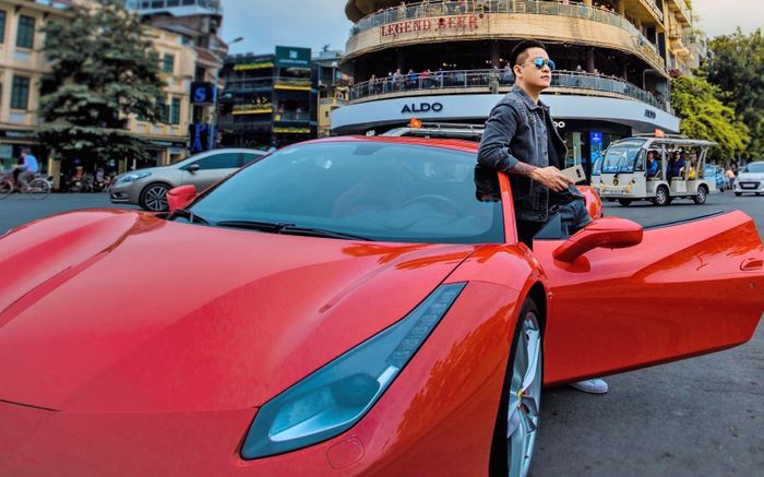 Hai ca sĩ Việt vừa quyên góp 3 tỷ đồng giàu thế nào?