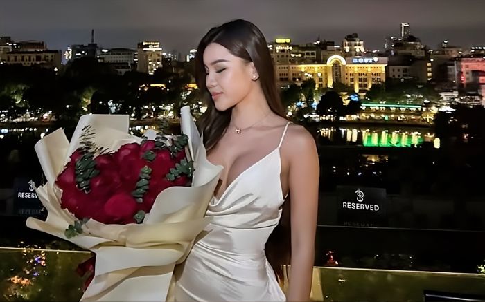 Bà xã Đặng Văn Lâm không thích ngôn tình, nhấn mạnh: Không có gì là mãi mãi