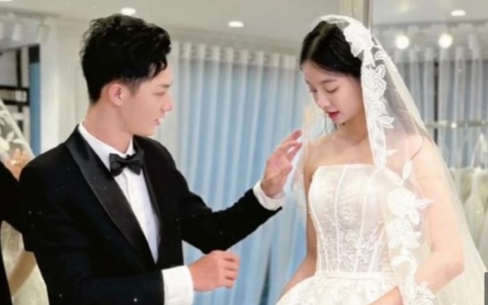 Quế Anh mang thai con đầu lòng