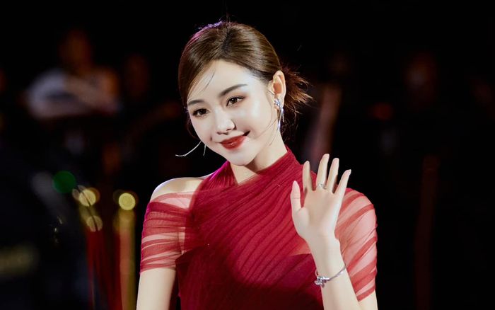 Không check var sao kê tiền tỉ, Quỳnh Kool vẫn ghi điểm với hành động này